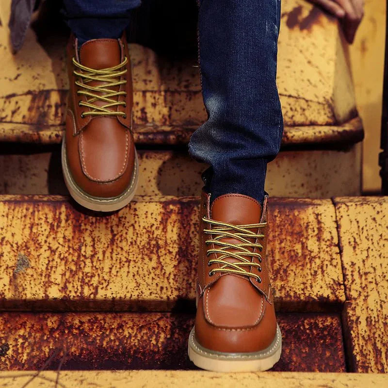 Bottines à Lacets pour Homme avec Coutures Contrastées et Semelle Robuste