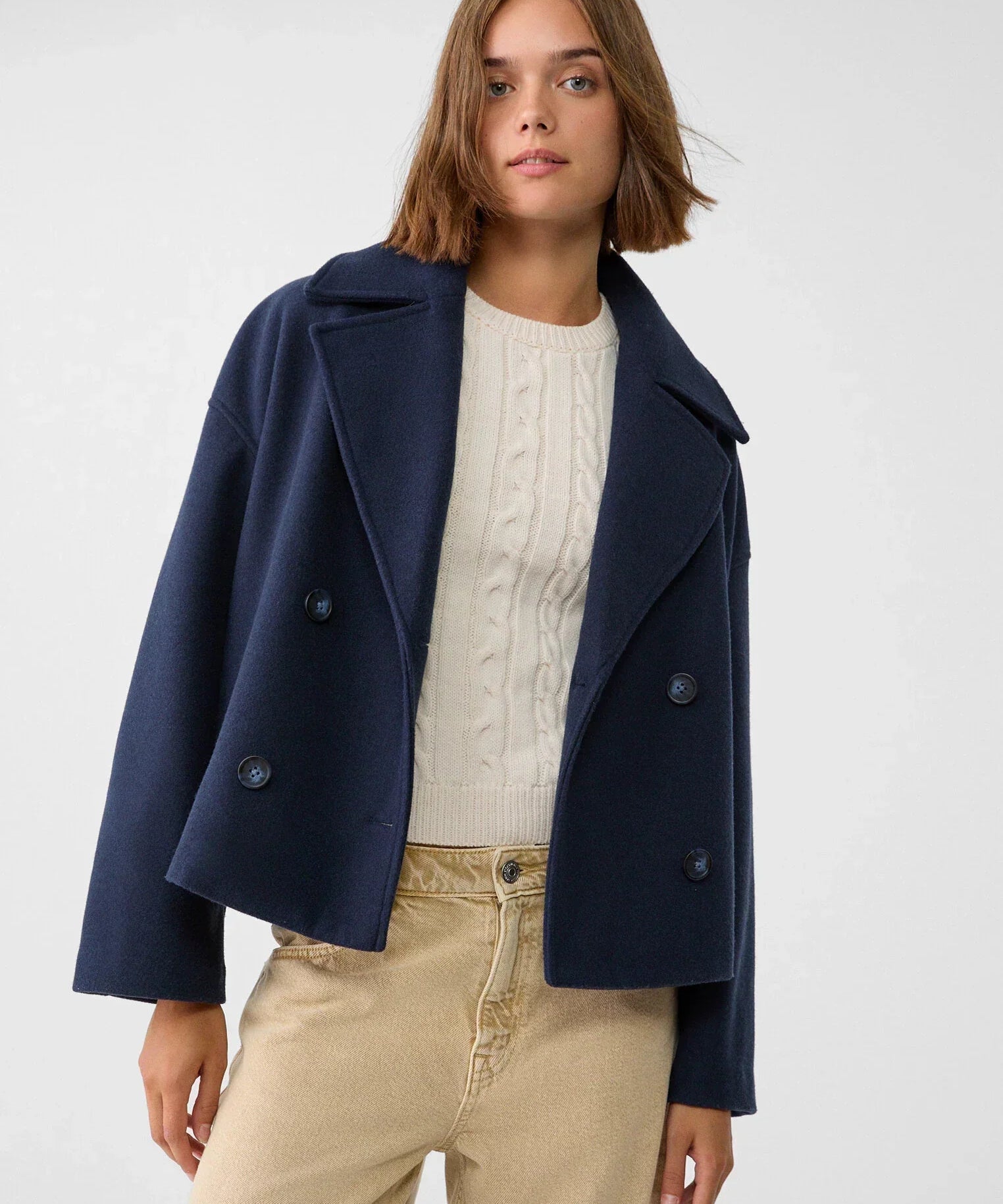 Manteau Court Élégant pour Femmes
