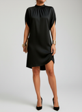 Robe Droite Élégante Col V