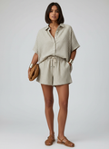 Ensemble estival rayé – Chemise et short au style décontracté