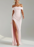 Robe de gala décolleté élégant avec fente