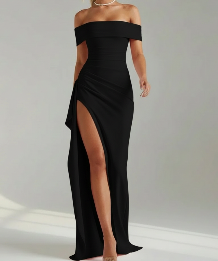 Robe de gala décolleté élégant avec fente