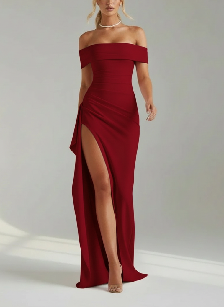 Robe de gala décolleté élégant avec fente