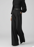 Pantalon large taille haute à plis silhouette fluide