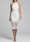 Robe midi slim fit col halter coupe élégante
