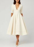 Robe midi col V plissée