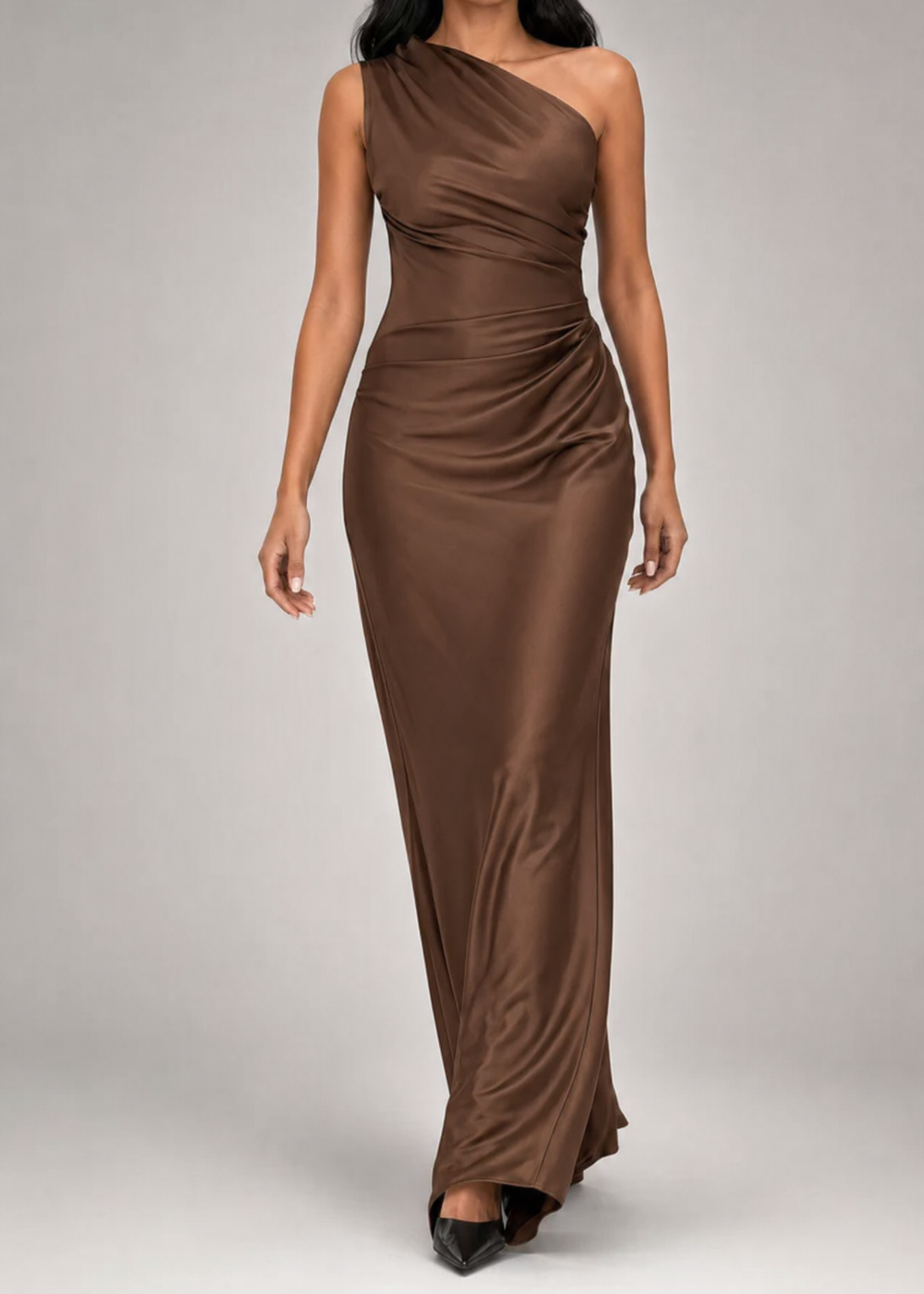Robe maxi une épaule plissée