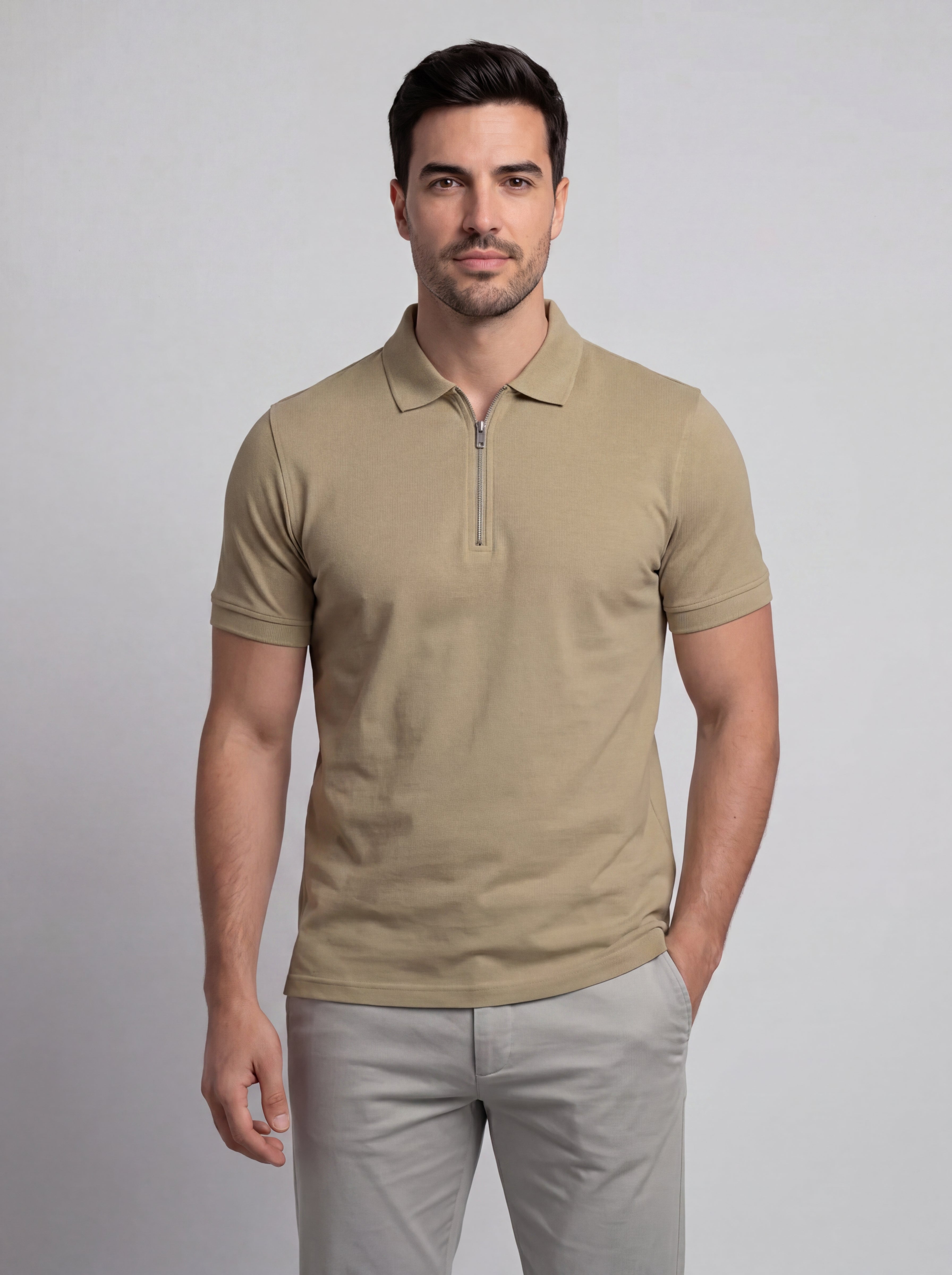 Polo zippé manches courtes - Style sportif chic et moderne