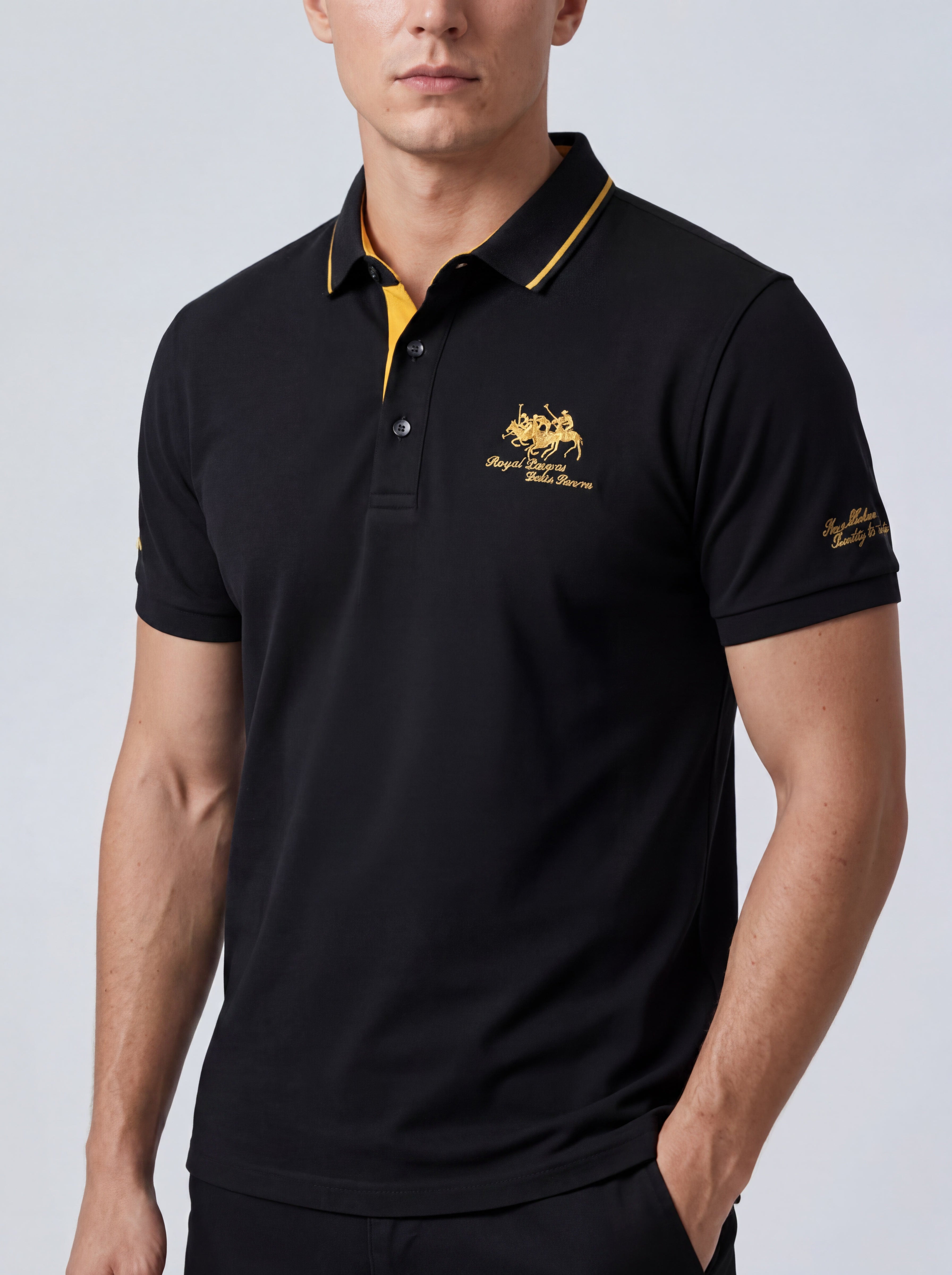 Polo ajusté col classique - Élégant look minimaliste chic