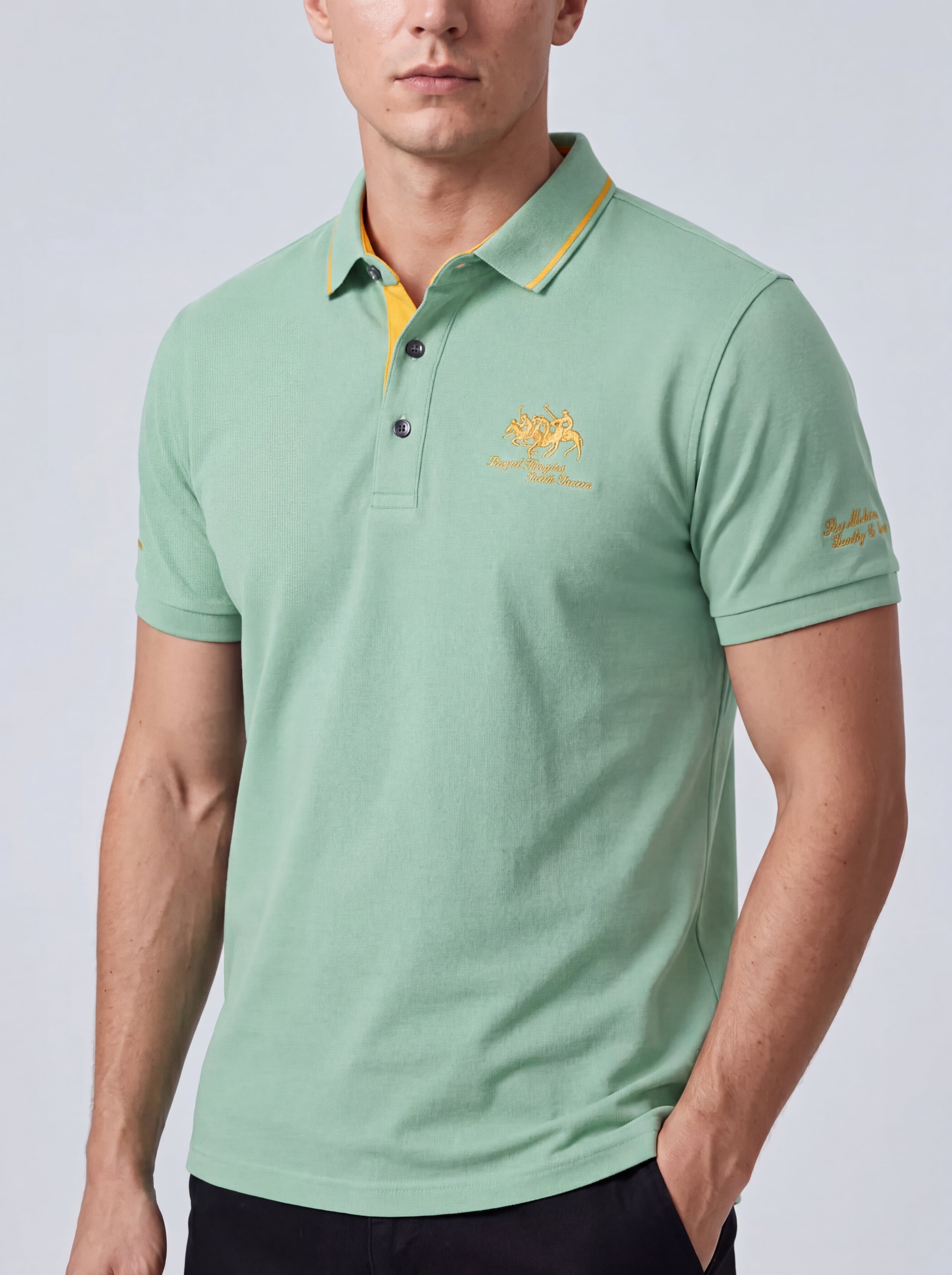 Polo ajusté col classique - Élégant look minimaliste chic