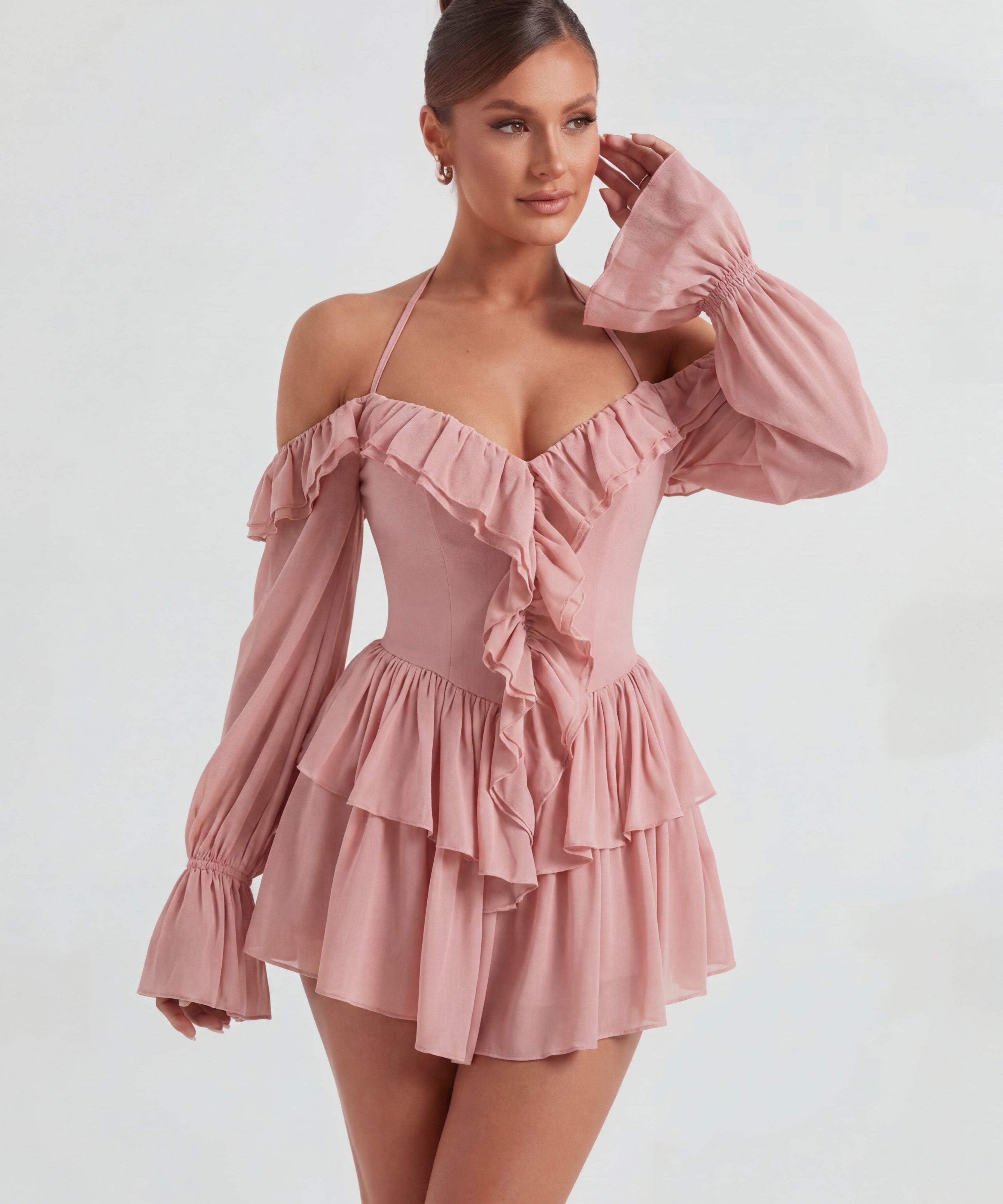 Robe Mini Volants Épaules Dégagées - Élégante Silhouette Féminine