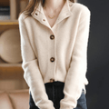 Gilet Femme en Laine Beige à Boutons – Style Chic et Raffiné