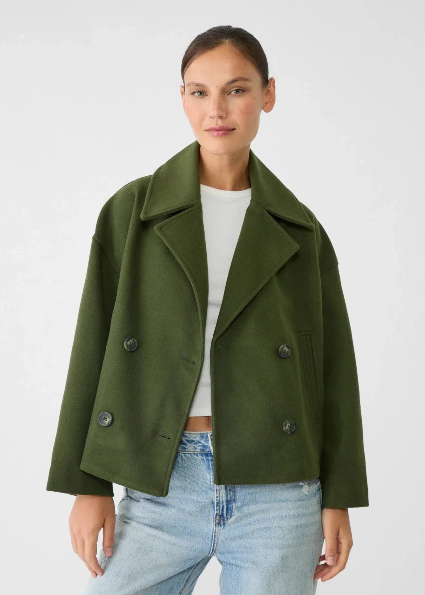 Veste Courte d'Élégance à Double Boutonnage
