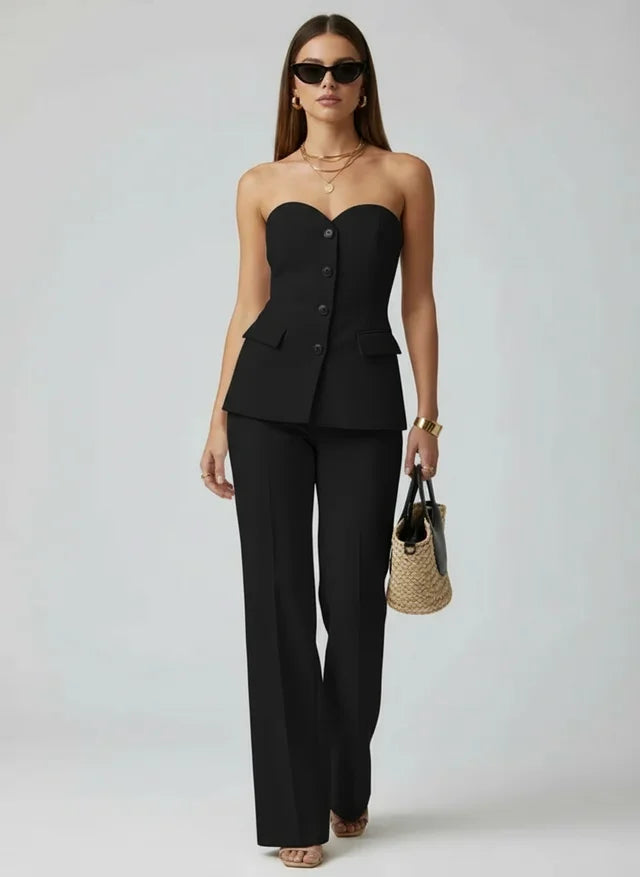 Ensemble pantalon élégant avec débardeur boutonné
