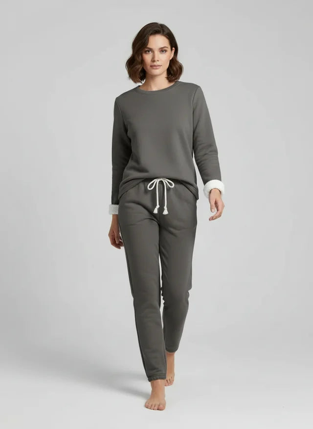Ensemble détente féminin en tissu doux et raffiné